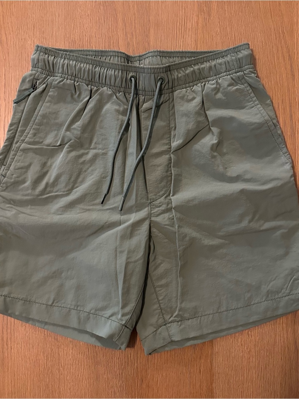 American Eagle Olive Green Athletic Hybrid Shorts with Mesh Lining